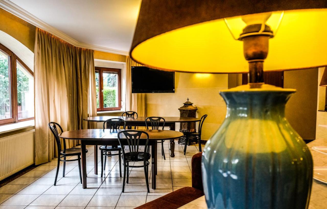 Villa 37B Bed And Breakfast Варшава Екстериор снимка