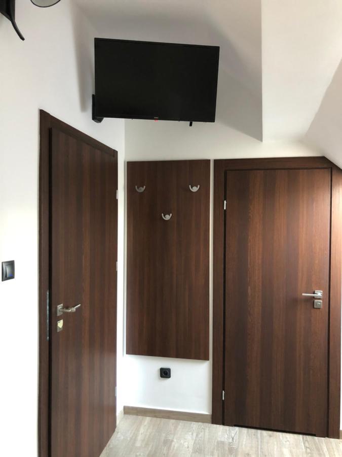 Villa 37B Bed And Breakfast Варшава Екстериор снимка