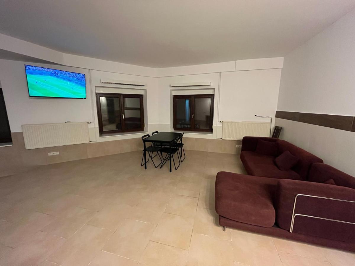 Villa 37B Bed And Breakfast Варшава Екстериор снимка